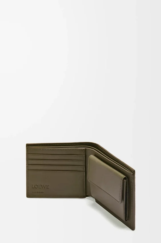 Portfel na monety typu bifold z teksturowanej klasycznej skóry cielęcej Portfel na monety typu bifold z teksturowanej klasycznej skóry cielęcej