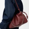 Średnia Flamenco Purse z drobnoziarnistej skóry cielęcej Średnia Flamenco Purse z drobnoziarnistej skóry cielęcej