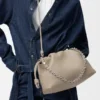 Średnia Flamenco Purse z drobnoziarnistej skóry cielęcej Średnia Flamenco Purse z drobnoziarnistej skóry cielęcej