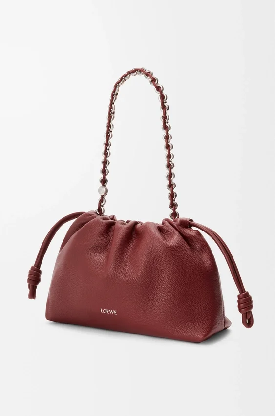 Średnia Flamenco Purse z drobnoziarnistej skóry cielęcej Średnia Flamenco Purse z drobnoziarnistej skóry cielęcej
