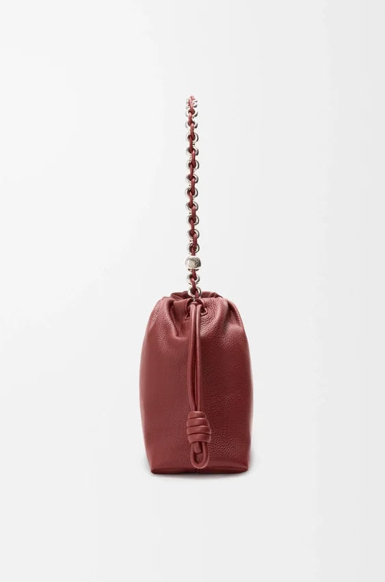 Średnia Flamenco Purse z drobnoziarnistej skóry cielęcej Średnia Flamenco Purse z drobnoziarnistej skóry cielęcej