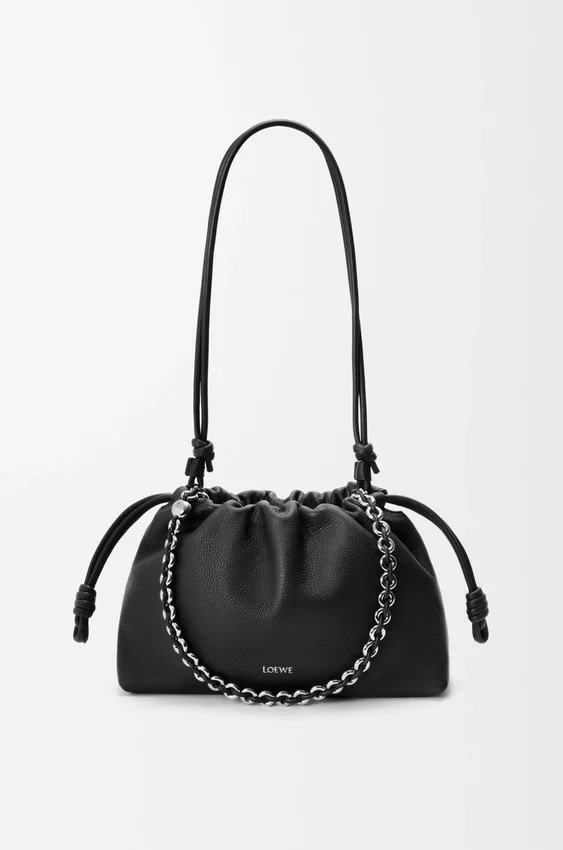 Średnia Flamenco Purse z drobnoziarnistej skóry cielęcej Średnia Flamenco Purse z drobnoziarnistej skóry cielęcej