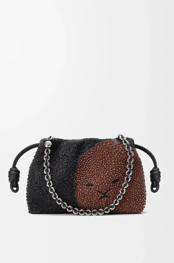 Średnia Flamenco Purse z koralikami w kształcie lwów, wykonana z płótna z koralikami i skóry cielęcej Średnia Flamenco Purse z koralikami w kształcie lwów, wykonana z płótna z koralikami i skóry cielęcej