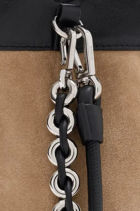 Średnia Flamenco Purse z koralikami w kształcie lwów, wykonana z płótna z koralikami i skóry cielęcej Średnia Flamenco Purse z koralikami w kształcie lwów, wykonana z płótna z koralikami i skóry cielęcej