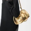 Średnia Flamenco Purse z laminowanej skóry jagnięcej Średnia Flamenco Purse z laminowanej skóry jagnięcej