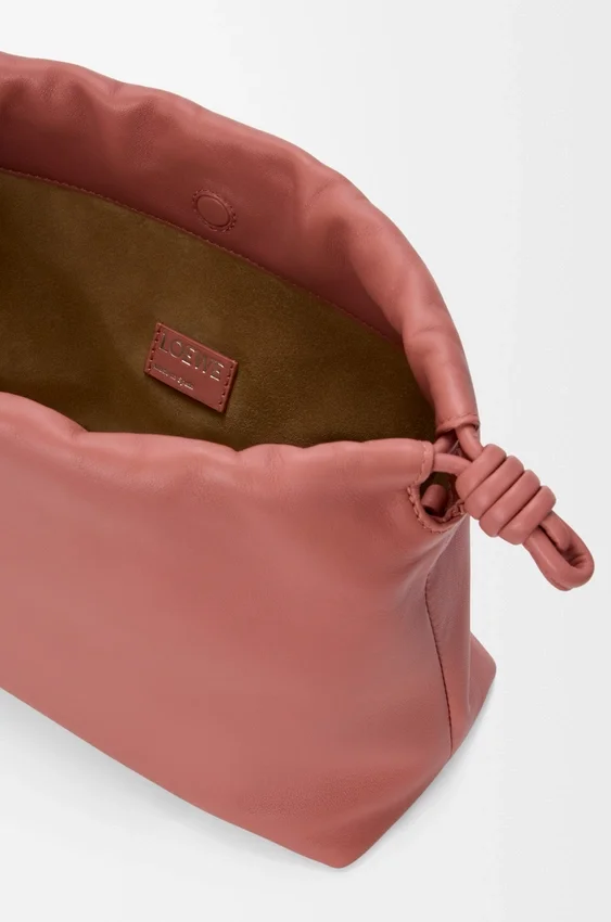 Średnia Flamenco Purse z miękkiej skóry jagnięcej typu nappa Średnia Flamenco Purse z miękkiej skóry jagnięcej typu nappa