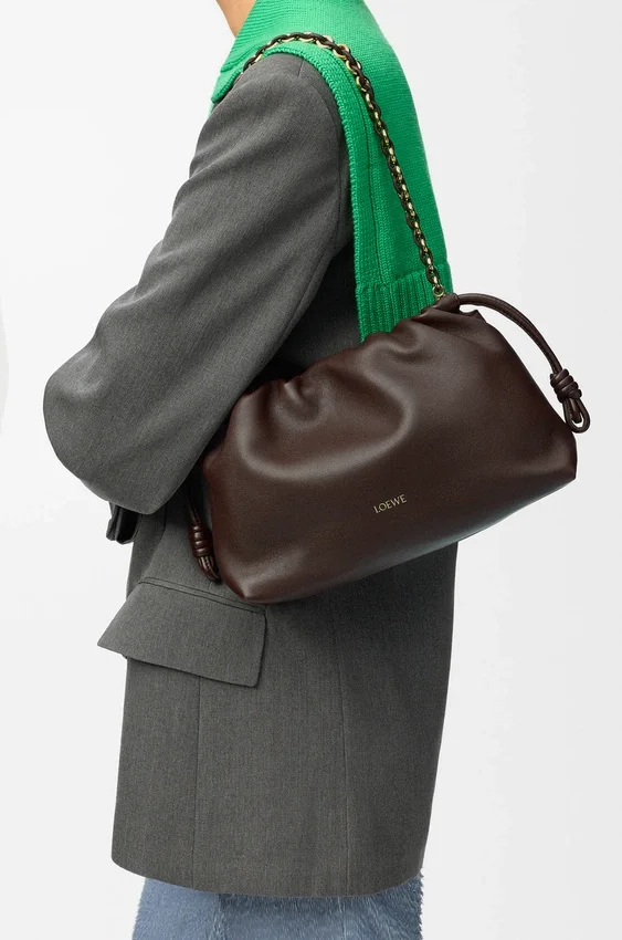 Średnia Flamenco Purse z miękkiej skóry jagnięcej typu nappa Średnia Flamenco Purse z miękkiej skóry jagnięcej typu nappa
