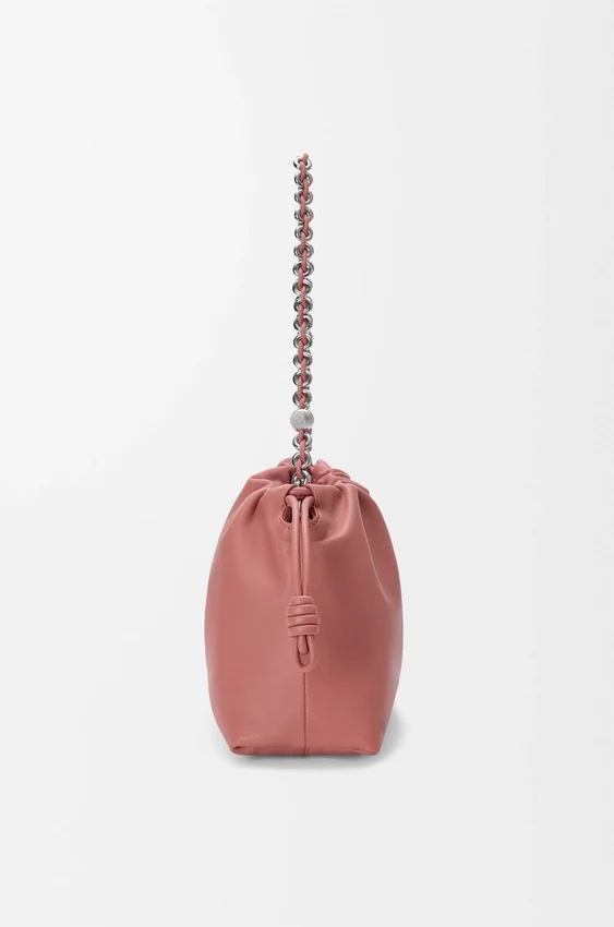 Średnia Flamenco Purse z miękkiej skóry jagnięcej typu nappa Średnia Flamenco Purse z miękkiej skóry jagnięcej typu nappa