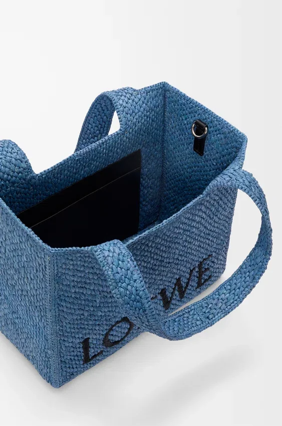 Średnia torba loewe Font Tote z rafii Średnia torba loewe Font Tote z rafii