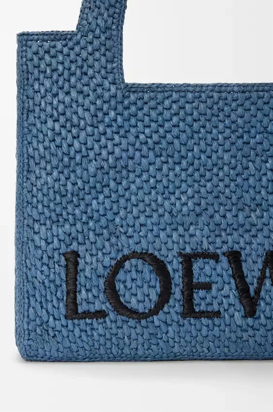 Średnia torba loewe Font Tote z rafii Średnia torba loewe Font Tote z rafii