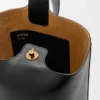Średnia torba typu „Pebble Bucket” z gładkiej skóry cielęcej Średnia torba typu „Pebble Bucket” z gładkiej skóry cielęcej