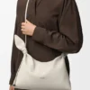 Średnia torba typu „scarf bag” z gładkiej skóry cielęcej Średnia torba typu „scarf bag” z gładkiej skóry cielęcej