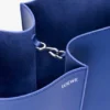 Średnia torebka typu bucket Bilbao z gładkiej skóry cielęcej Średnia torebka typu bucket Bilbao z gładkiej skóry cielęcej