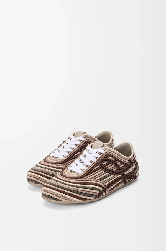Sneakersy Yago z haftowanego płótna Sneakersy Yago z haftowanego płótna