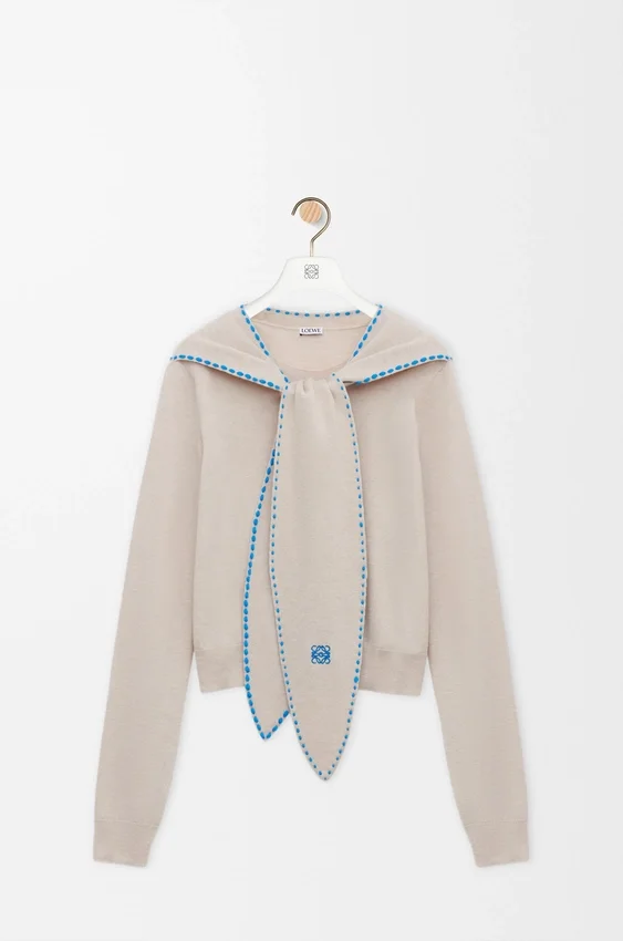 Sweter-szalik z wełny Sweter-szalik z wełny