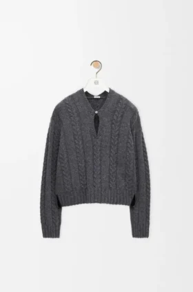 Sweter z wełny