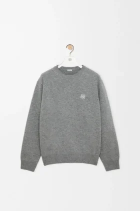 Sweter z wełny