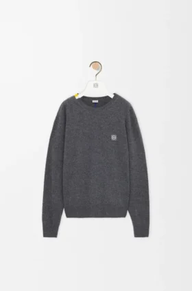 Sweter z wełny