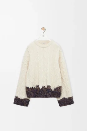 Sweter z wełny