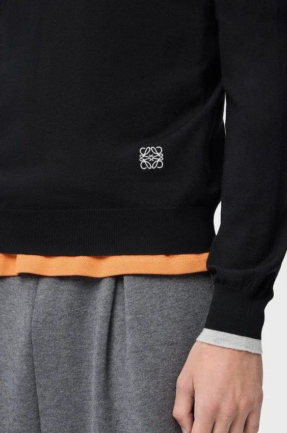 Sweter z wełny Sweter z wełny