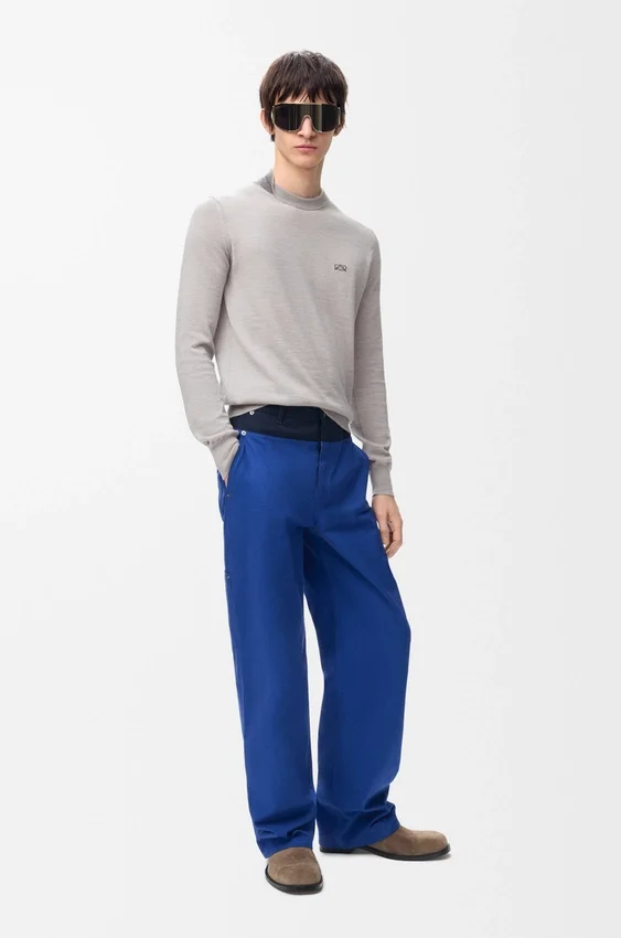 Sweter z wełny merynosowej Sweter z wełny merynosowej