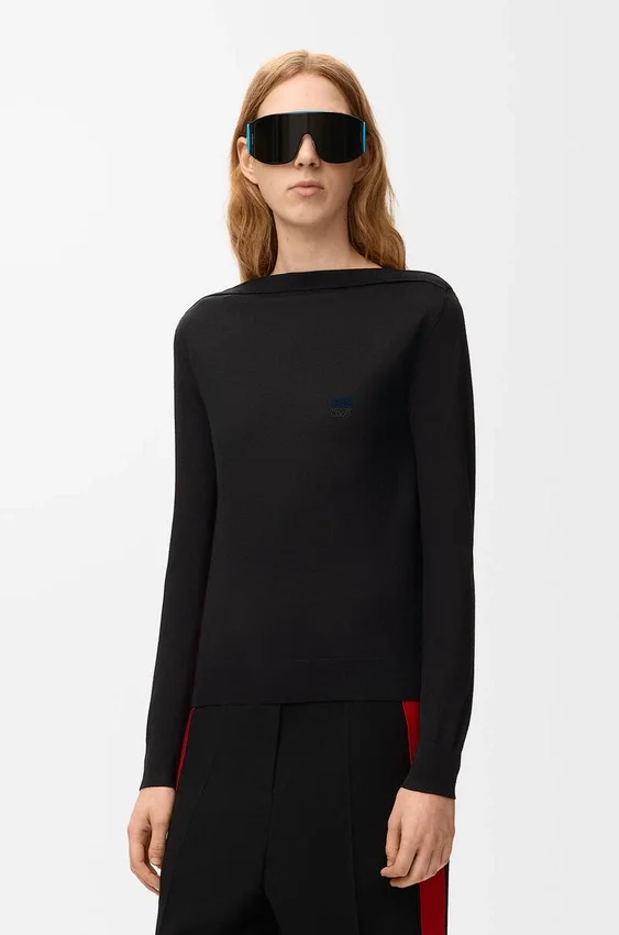 Sweter z wełny merynosowej Sweter z wełny merynosowej