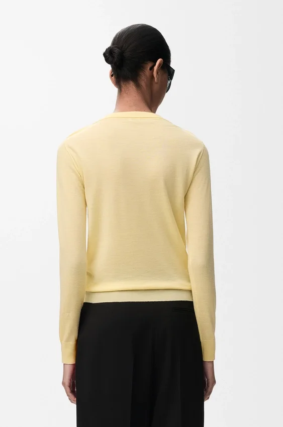 Sweter z wełny merynosowej Sweter z wełny merynosowej