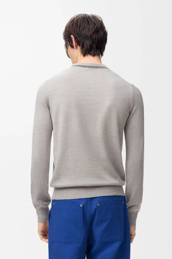 Sweter z wełny merynosowej Sweter z wełny merynosowej