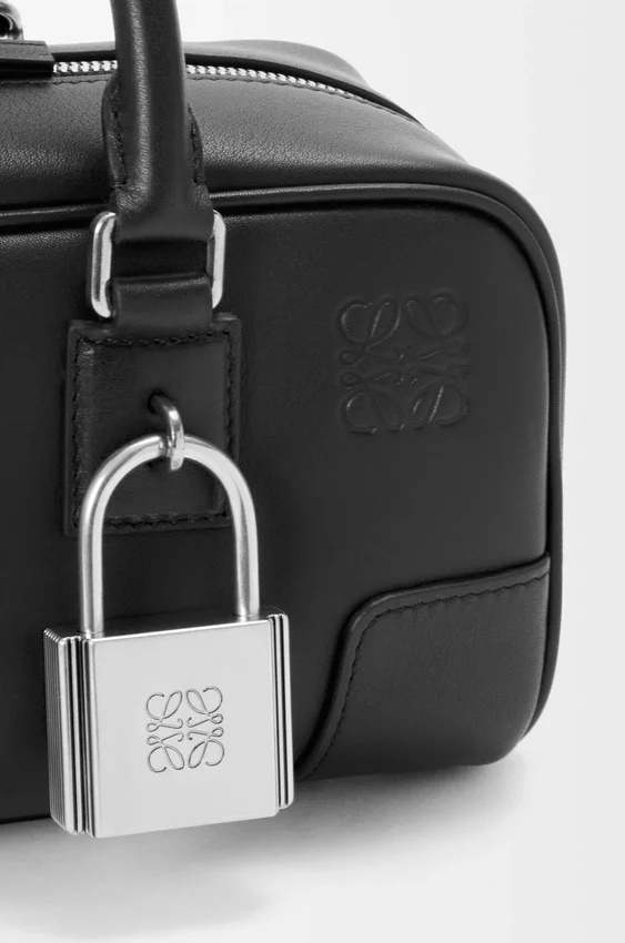 Torba Amazona 23 w wersji skróconej z błyszczącej skóry cielęcej Torba Amazona 23 w wersji skróconej z błyszczącej skóry cielęcej