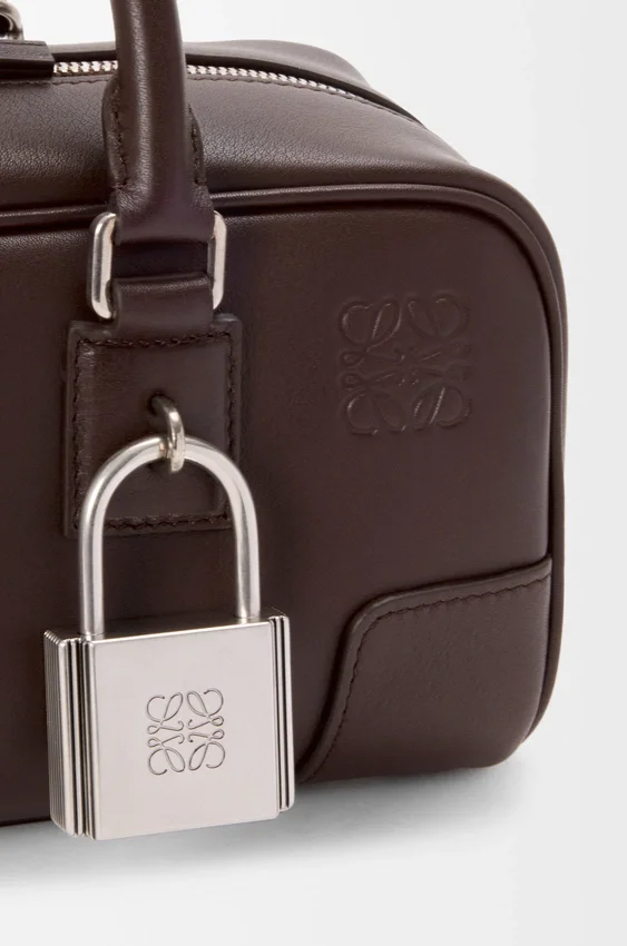 Torba Amazona 23 w wersji skróconej z błyszczącej skóry cielęcej Torba Amazona 23 w wersji skróconej z błyszczącej skóry cielęcej