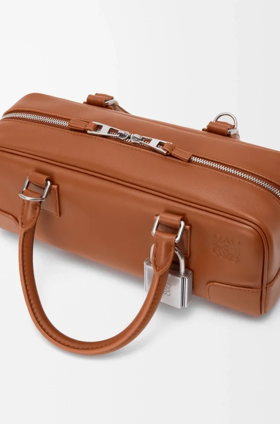 Torba Amazona 23 w wersji skróconej z błyszczącej skóry cielęcej Torba Amazona 23 w wersji skróconej z błyszczącej skóry cielęcej