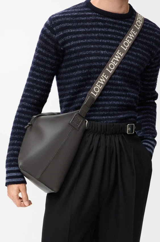 Torba Cubi Crossbody z miękkiej, gładkiej skóry cielęcej i żakardu Torba Cubi Crossbody z miękkiej, gładkiej skóry cielęcej i żakardu