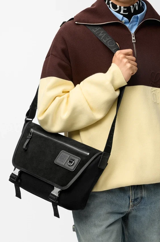 Torba Flex Messenger w rozmiarze średnim z płótna i zamszu Torba Flex Messenger w rozmiarze średnim z płótna i zamszu