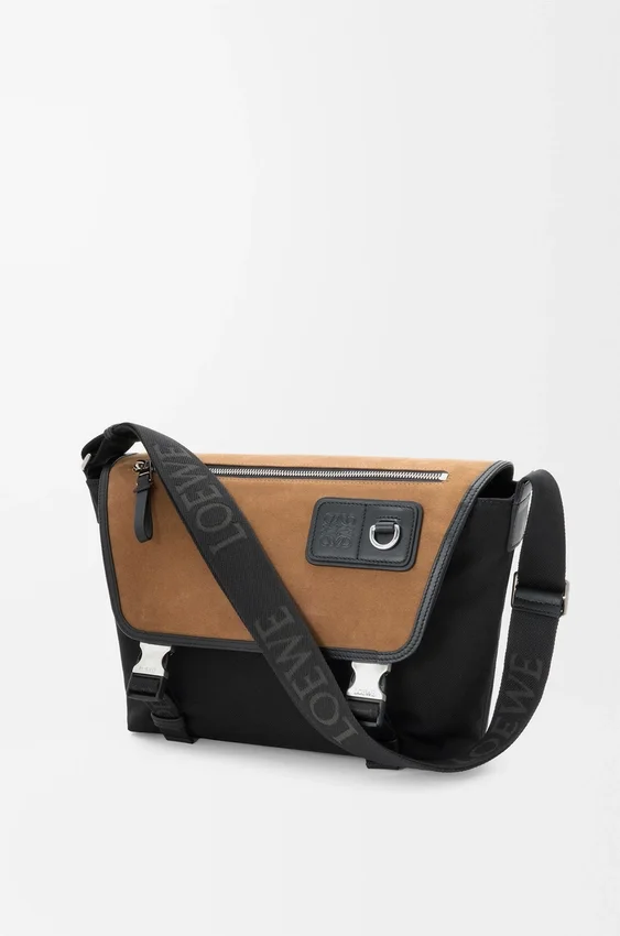 Torba Flex Messenger w rozmiarze średnim z płótna i zamszu Torba Flex Messenger w rozmiarze średnim z płótna i zamszu