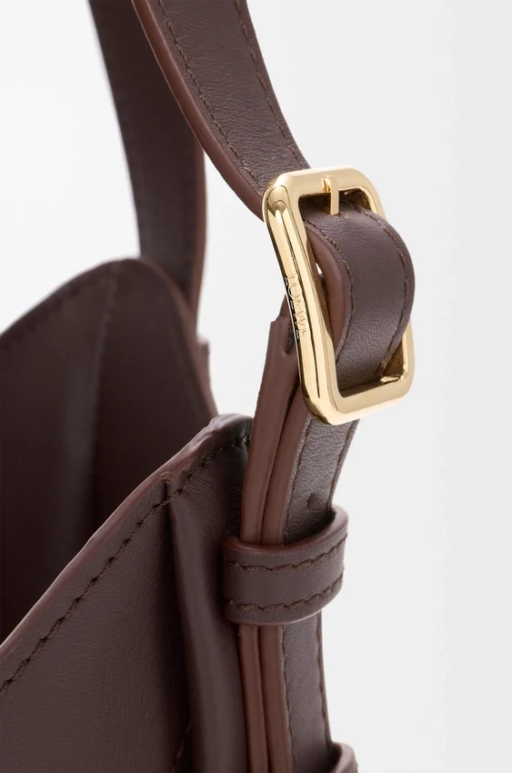 Torba „Hammock Flip” z klasycznej skóry cielęcej Torba „Hammock Flip” z klasycznej skóry cielęcej