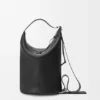 Torba Loop Bucket z miękkiej, ziarnistej skóry cielęcej Torba Loop Bucket z miękkiej, ziarnistej skóry cielęcej