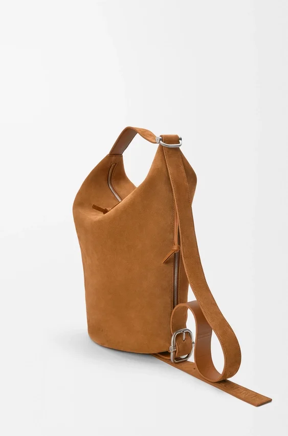 Torba „Loop Bucket” z zamszowej skóry cielęcej Torba „Loop Bucket” z zamszowej skóry cielęcej