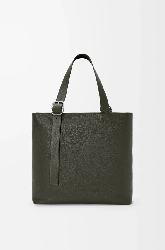 Torba „Loop Zipped Tote” z miękkiej skóry cielęcej o ziarnistej fakturze Torba „Loop Zipped Tote” z miękkiej skóry cielęcej o ziarnistej fakturze