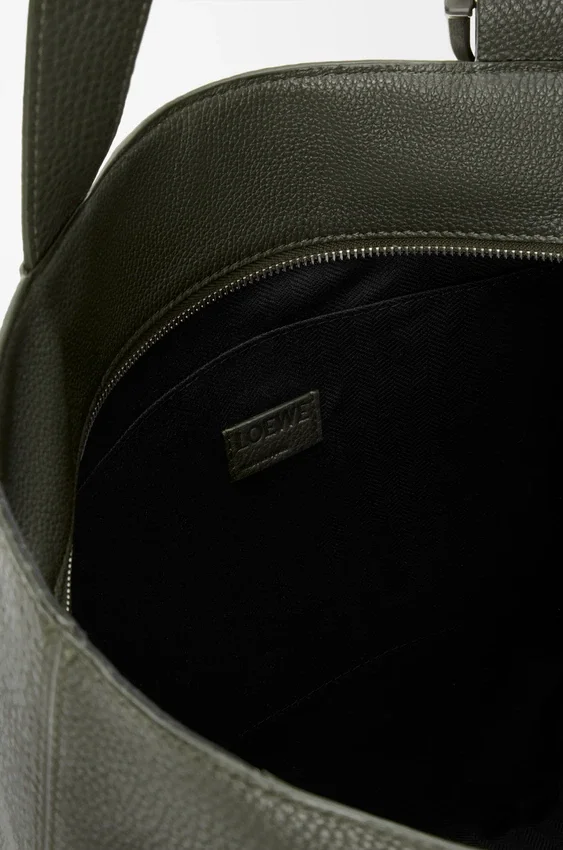 Torba „Loop Zipped Tote” z miękkiej skóry cielęcej o ziarnistej fakturze Torba „Loop Zipped Tote” z miękkiej skóry cielęcej o ziarnistej fakturze