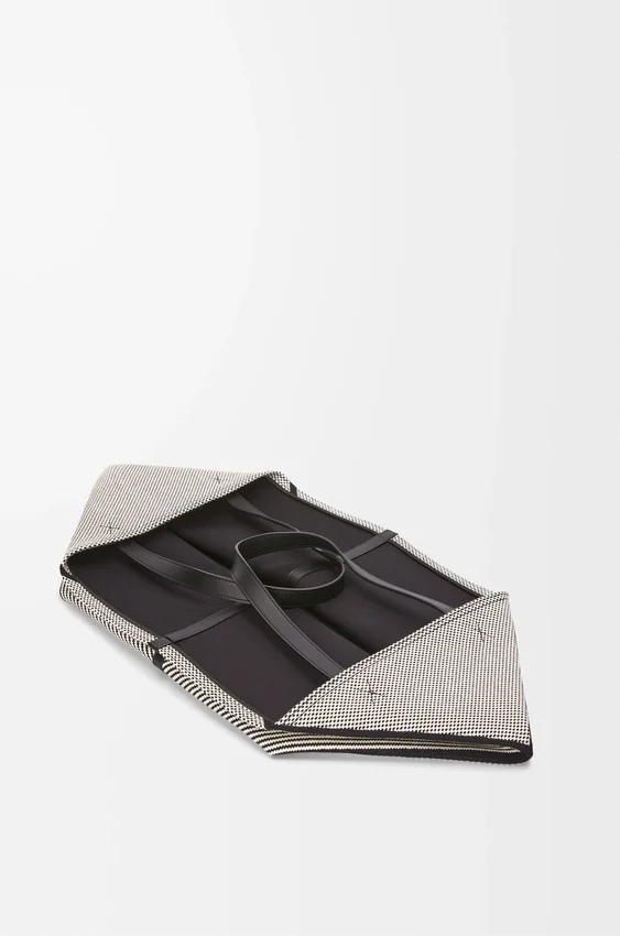 Torba Puzzle Fold w rozmiarze XXL z płótna żakardowego i skóry cielęcej Torba Puzzle Fold w rozmiarze XXL z płótna żakardowego i skóry cielęcej