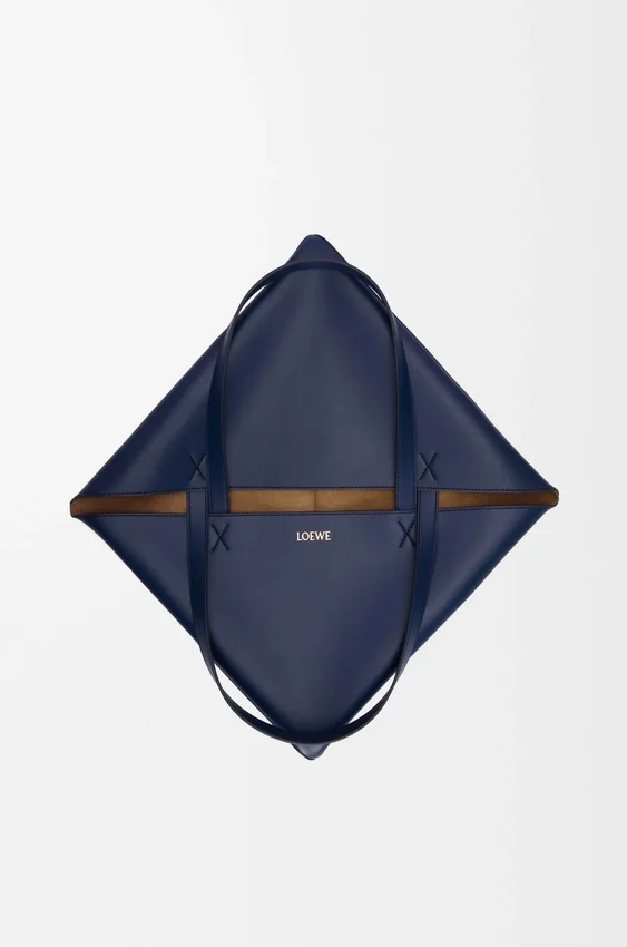 Torba Puzzle Fold XL z błyszczącej skóry cielęcej Torba Puzzle Fold XL z błyszczącej skóry cielęcej