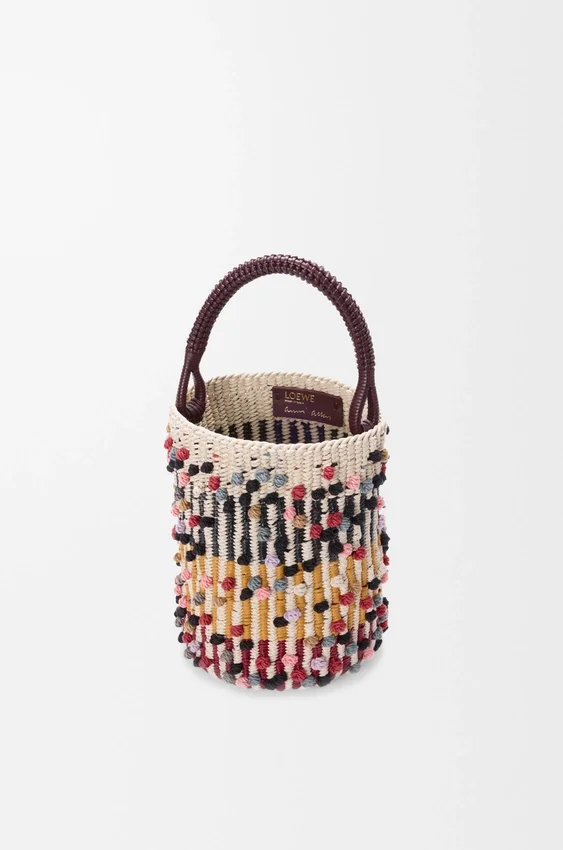 Torba typu bucket z sznurka, skóry i wełny Torba typu bucket z sznurka, skóry i wełny