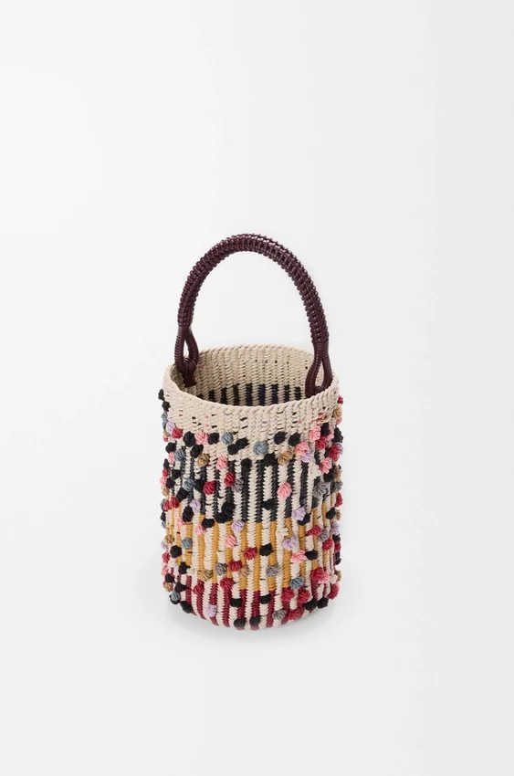 Torba typu bucket z sznurka, skóry i wełny Torba typu bucket z sznurka, skóry i wełny