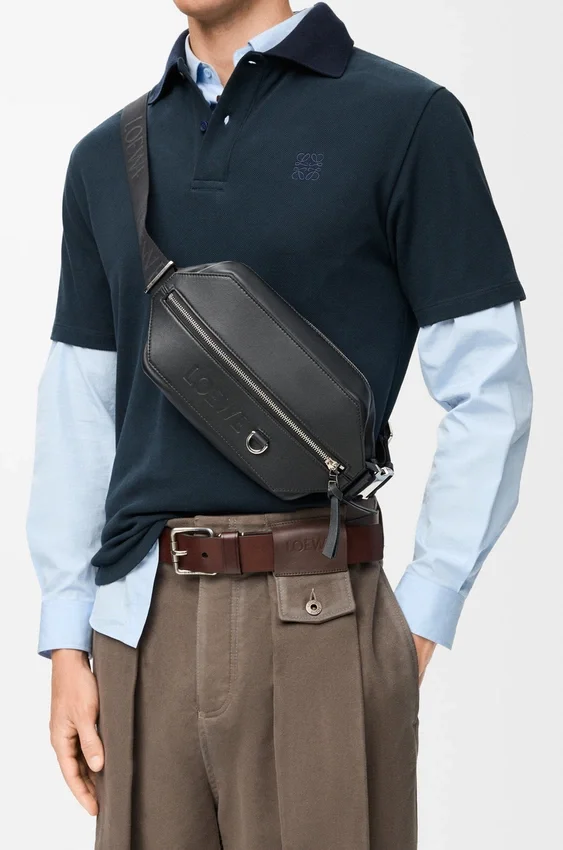 Torba typu „Convertible Sling” z klasycznej skóry cielęcej Torba typu „Convertible Sling” z klasycznej skóry cielęcej