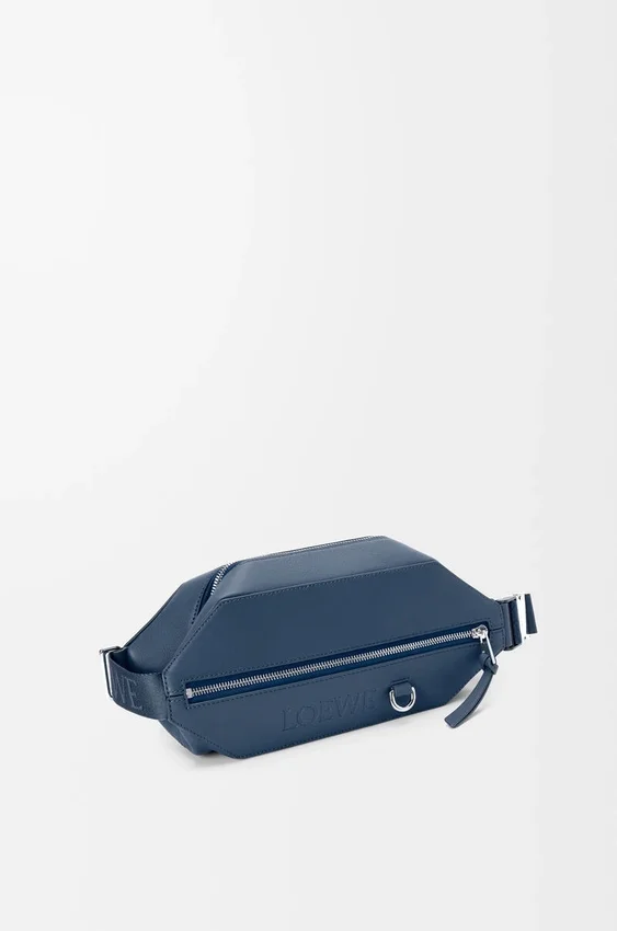 Torba typu „Convertible Sling” z klasycznej skóry cielęcej Torba typu „Convertible Sling” z klasycznej skóry cielęcej