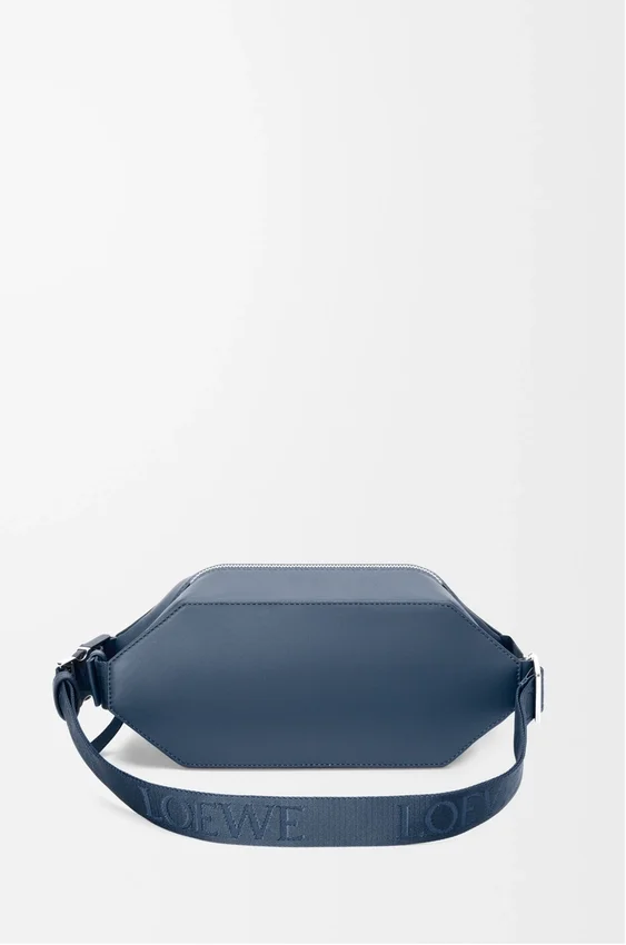 Torba typu „Convertible Sling” z klasycznej skóry cielęcej Torba typu „Convertible Sling” z klasycznej skóry cielęcej