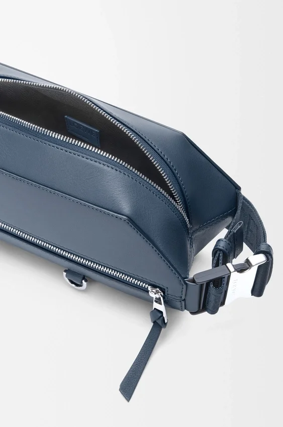 Torba typu „Convertible Sling” z klasycznej skóry cielęcej Torba typu „Convertible Sling” z klasycznej skóry cielęcej
