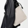 Torba typu tote „Flamenco Purse” z miękkiej skóry jagnięcej typu nappa Torba typu tote „Flamenco Purse” z miękkiej skóry jagnięcej typu nappa