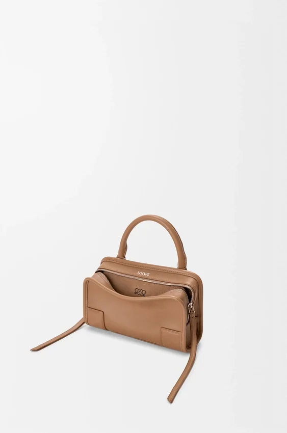 Torebka Mini Amazona 180 z miękkiej skóry cielęcej Torebka Mini Amazona 180 z miękkiej skóry cielęcej