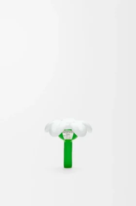 Wisiorek w kształcie kwiatowego siedziska ze srebra próby 925